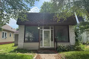 734 E Ewing Ave, South Bend, IN 46613 - Photo 1
