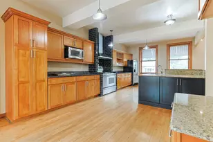 306 S Notre Dame Ave, South Bend, IN 46617 - Photo 12