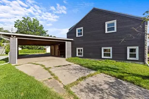 636 N State St, Mishawaka, IN 46544 - Photo 4