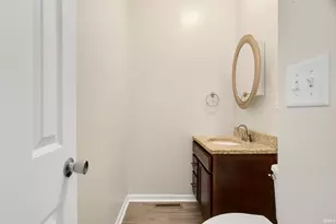 916 S 35th St, South Bend, IN 46615 - Photo 14