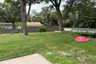 825 W Lowell Ave, Mishawaka, IN 46545 - Photo 22
