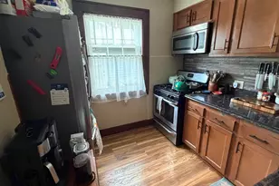 302 Walsh St, South Bend, IN 46617 - Photo 6