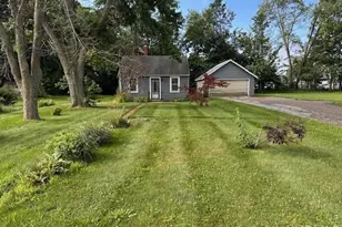 26302 Lakewood Dr, Elkhart, IN 46514 - Photo 1