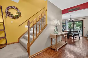 51976 Westwood Forest Dr, South Bend, IN 46628 - Photo 6