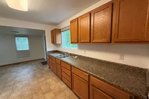 830 S Meade St, South Bend, IN 46619 - Photo 6