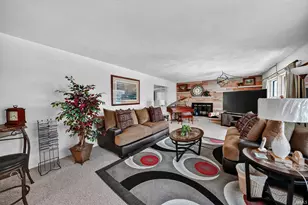 53150 Ridgewood Dr, South Bend, IN 46637 - Photo 4