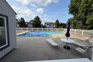 18101 Stoneridge St, South Bend, IN 46637 - Photo 14