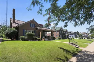 918 E Jefferson Blvd, South Bend, IN 46617 - Photo 2