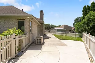 57591 Shorewood Dr, South Bend, IN 46619 - Photo 38