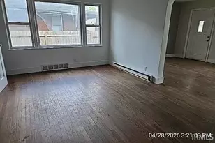 1911 Leer St, South Bend, IN 46613 - Photo 12