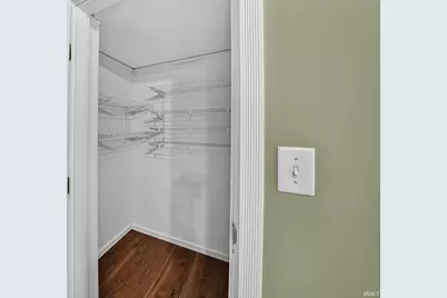 602 W Elm Street, New Carlisle, IN 46552 - Photo 8