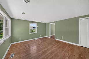 602 W Elm St, New Carlisle, IN 46552 - Photo 2