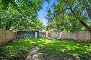 123 E Victoria St, South Bend, IN 46614 - Photo 26