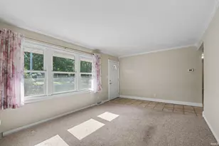 55207 Glenn Rd, South Bend, IN 46628 - Photo 4