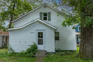 54514 Norwood Dr, South Bend, IN 46628 - Photo 2