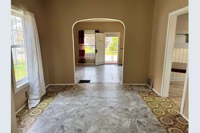 214 E Broadway Street, South Bend, IN 46601 - Photo 6