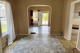214 E Broadway St, South Bend, IN 46601 - Photo 6