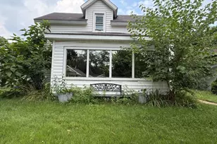 820 S 35th St, South Bend, IN 46615 - Photo 1
