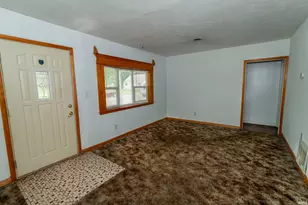 1514 Maplehurst Ave, Mishawaka, IN 46545 - Photo 2