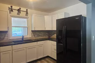 8416 E Lindstrom Ln, New Carlisle, IN 46552 - Photo 8