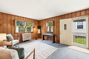 2025 Prairie Ave, South Bend, IN 46613 - Photo 12