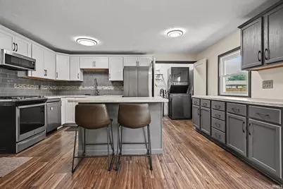 56476 Hoosier Avenue, Mishawaka, IN 46545 - Photo 2