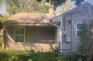 1942 N Johnson St, South Bend, IN 46628 - Photo 12
