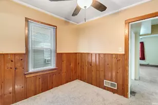 1702 S Taylor St, South Bend, IN 46613 - Photo 20