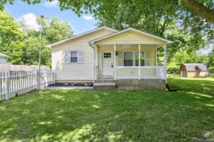 1722 Fremont St, South Bend, IN 46628 - Photo 1