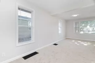 613 S 36th St, South Bend, IN 46615 - Photo 16