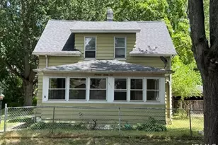 1922 Leer St, South Bend, IN 46613 - Photo 1