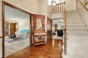 1629 Ladbrooke Ln, South Bend, IN 46614 - Photo 4