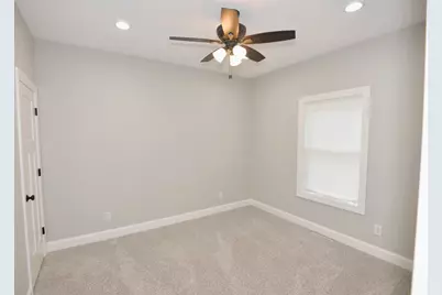 52427 Lynnewood Avenue, South Bend, IN 46628 - Photo 26