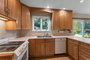 54361 Old Bedford Trail, Mishawaka, IN 46545 - Photo 12