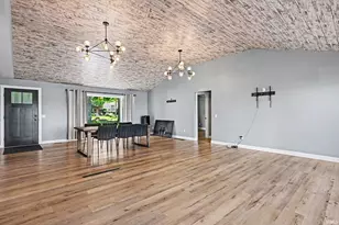 669 Waverly Rd, La Porte, IN 46350 - Photo 4