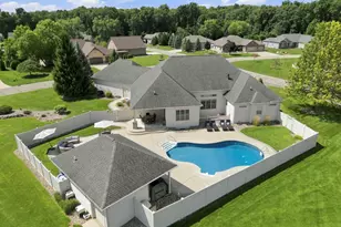 30306 Copperfield Ln, Granger, IN 46530 - Photo 2