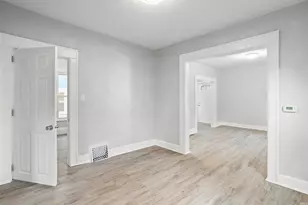 1310 S 29th St, South Bend, IN 46615 - Photo 6