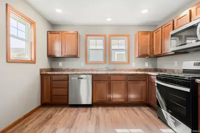 1563 E Edgar East Avenue, Mishawaka, IN 46545 - Photo 8