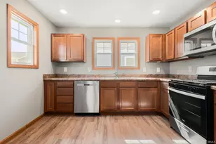 1563 E Edgar East Ave, Mishawaka, IN 46545 - Photo 8