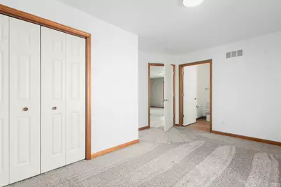 1563 E Edgar East Avenue, Mishawaka, IN 46545 - Photo 12