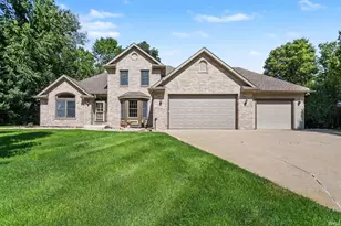 53660 Forest Lakes Dr, Middlebury, IN 46540 - Photo 6
