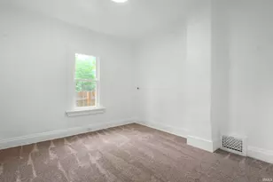 1812 Columbia St, South Bend, IN 46613 - Photo 14