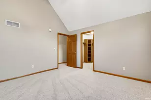 7674 E Potato Hole Ct, New Carlisle, IN 46552 - Photo 8