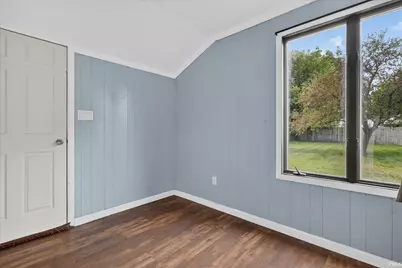 206 Helen Avenue, Mishawaka, IN 46544 - Photo 18