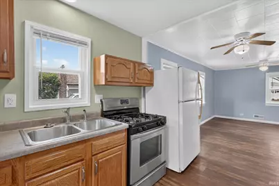 206 Helen Avenue, Mishawaka, IN 46544 - Photo 10
