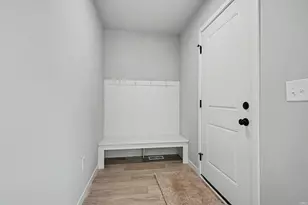 676 N Paradise Dr, Rochester, IN 46975 - Photo 8