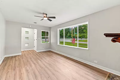 102 S Greenlawn Avenue, South Bend, IN 46617 - Photo 6