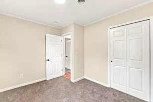 56613 Shore Ave, Elkhart, IN 46516 - Photo 16