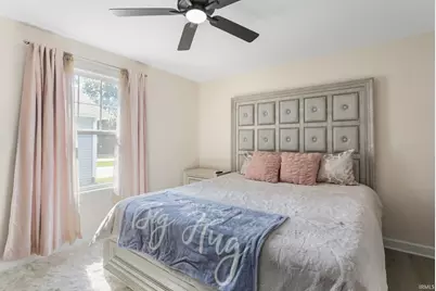 212 E Dubail Avenue, South Bend, IN 46613 - Photo 22