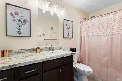 212 E Dubail Avenue, South Bend, IN 46613 - Photo 20